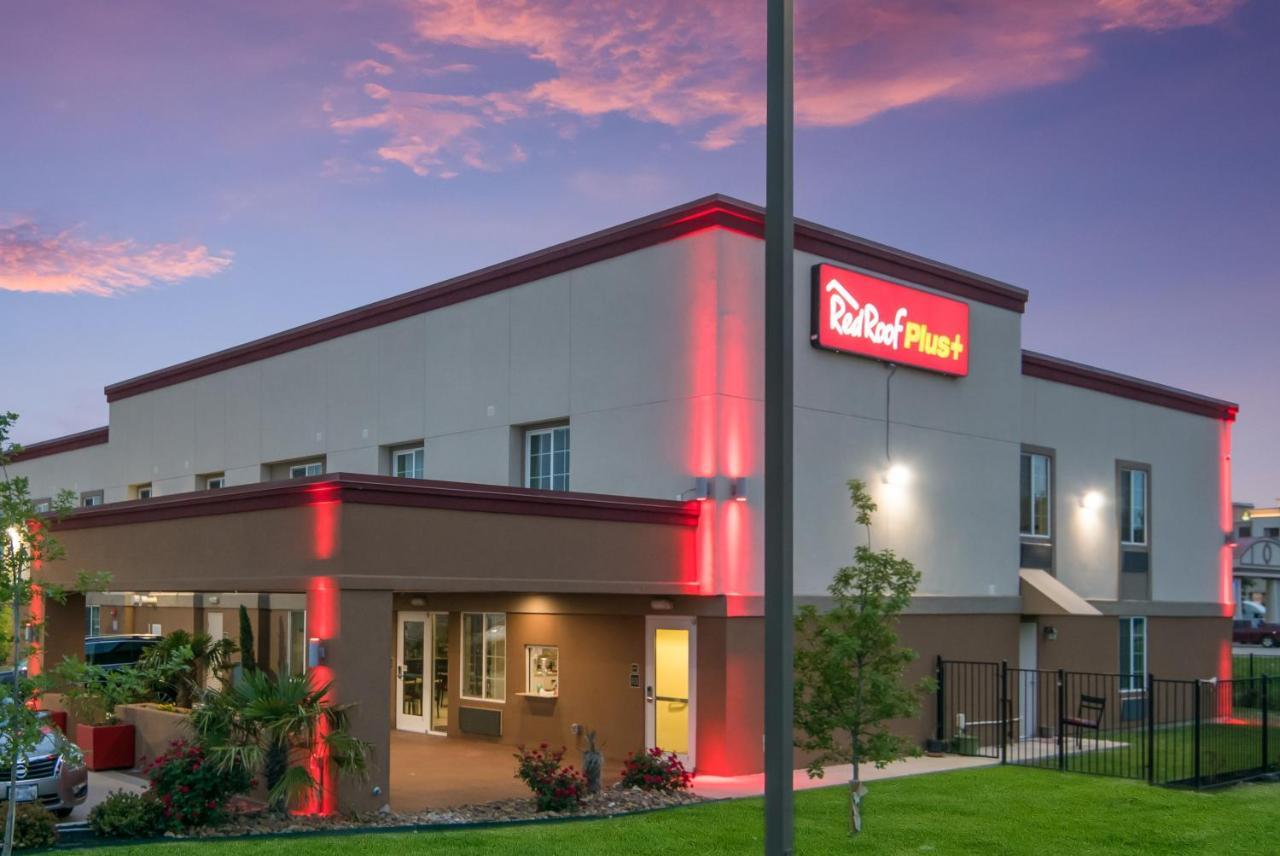 Red Roof Inn Plus+ Fort Worth - Берлесон Экстерьер фото